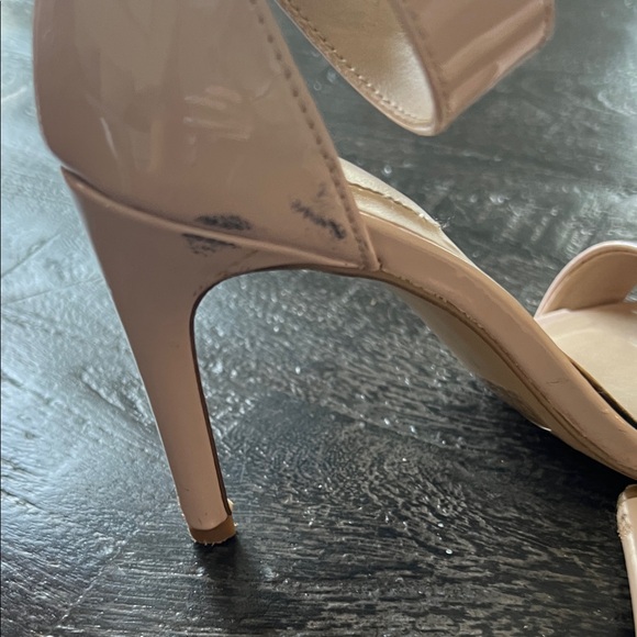 Mix No. 6 Cream Heels with Stiletto Design - Picture 9 of 9